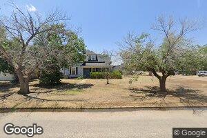 1215 Smythe St, Plainview, TX 79072