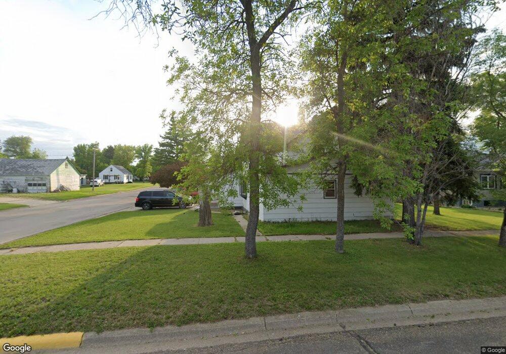 322 Eggert St, Turtle Lake, ND 58575 - photo 1