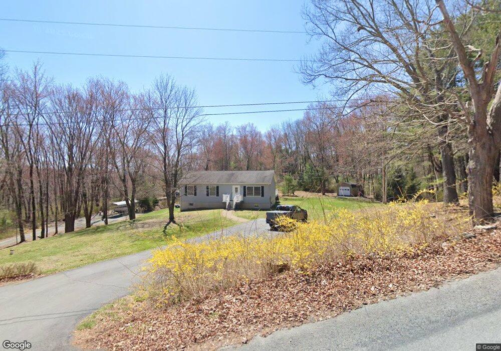 416 Long Meadow Rd, Milford, PA 18337 - photo 1