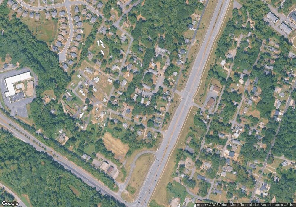 4121 Southway Ln, Triangle, VA 22172 - photo 1