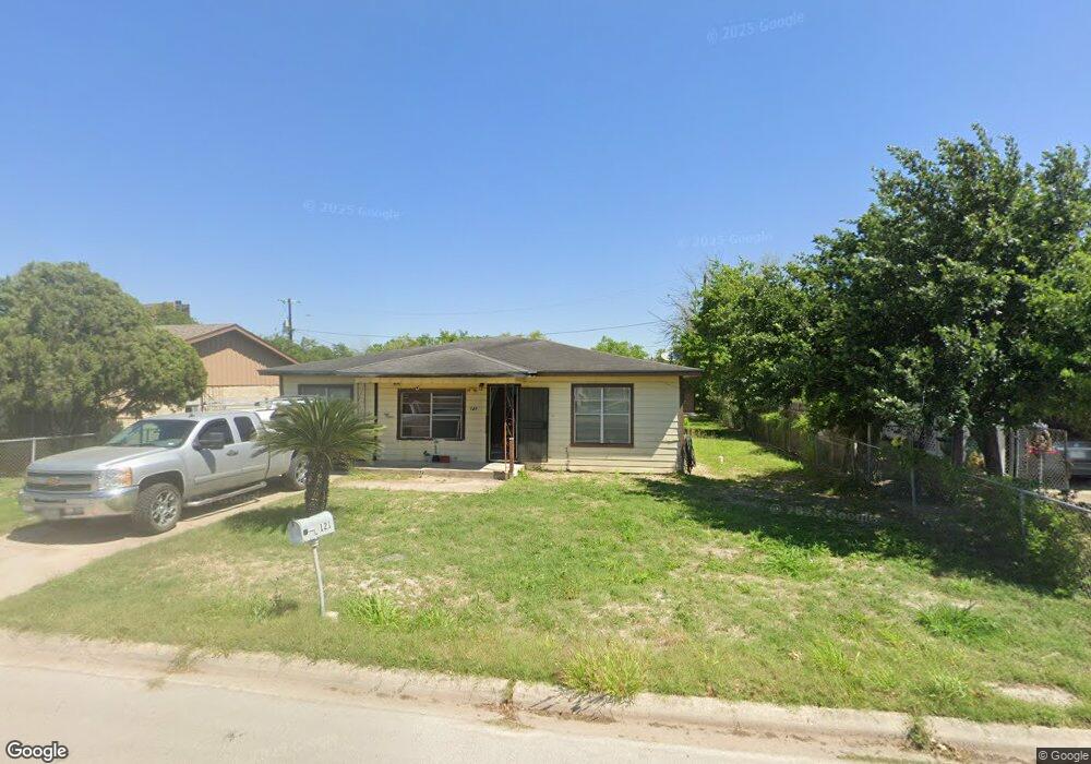 121 E Warren St, Pharr, TX 78577 - photo 1
