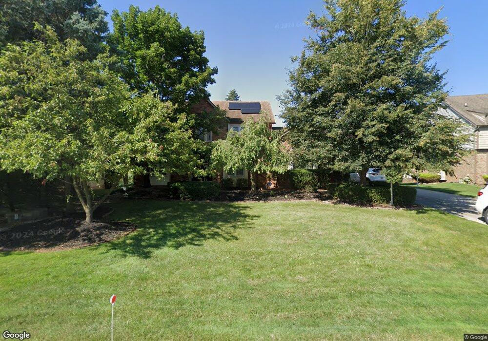 39260 Plumbrook Dr, Farmington Hills, MI 48331 - photo 1