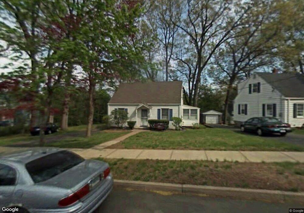 169 Lawncrest Rd, New Haven, CT 06515 - photo 1