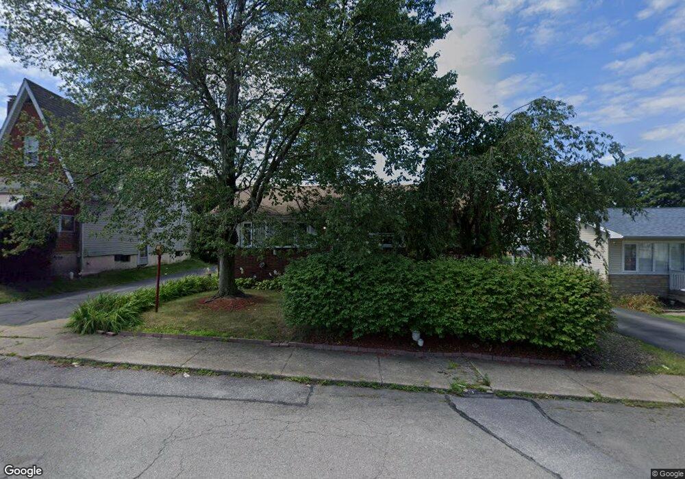 864 Mckinley St, Hazleton, PA 18202 - photo 1