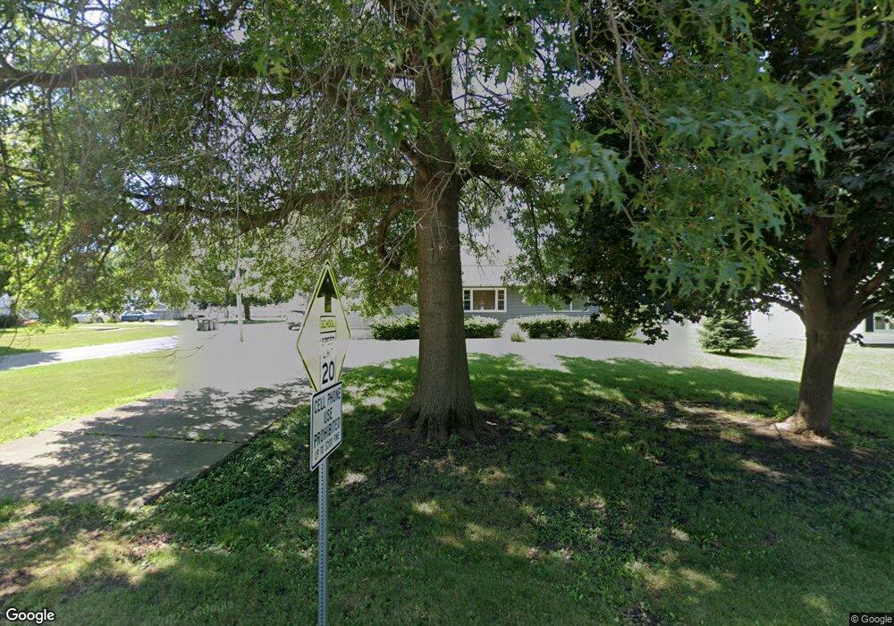 207 E Jefferson St, Philo, IL 61864 - photo 1