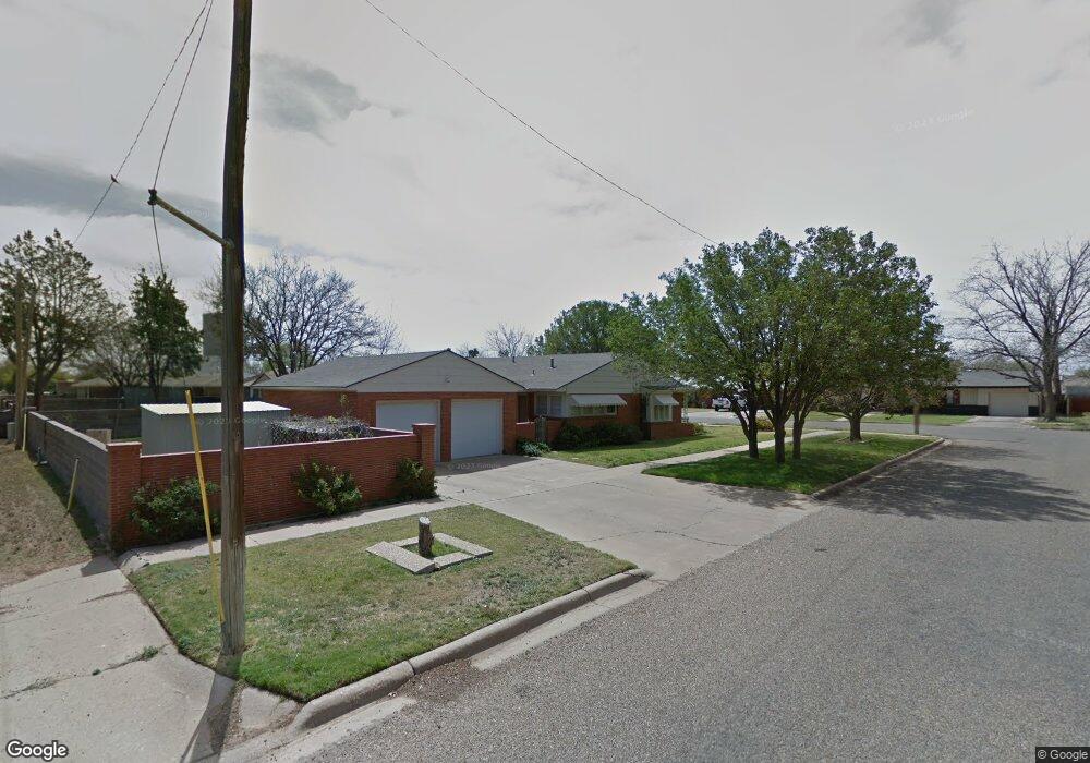 2206 W 12th St, Plainview, TX 79072 - photo 1