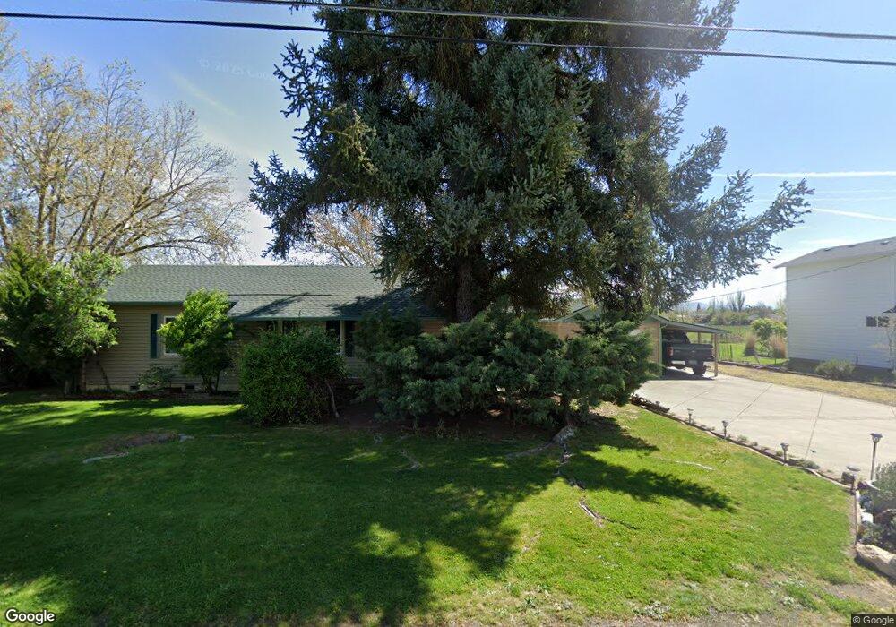 3306 New Ray Rd, Central Point, OR 97502 - photo 1