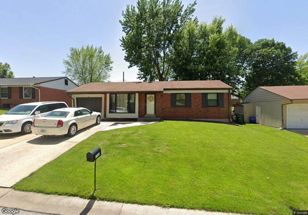 3221 Denton Ln, Saint Charles, MO 63301 - photo 1