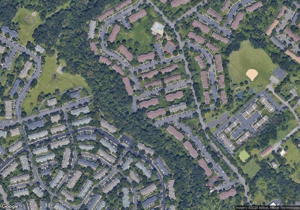 69 Lindsey Ct, Franklin Park, NJ 08823 - photo 1