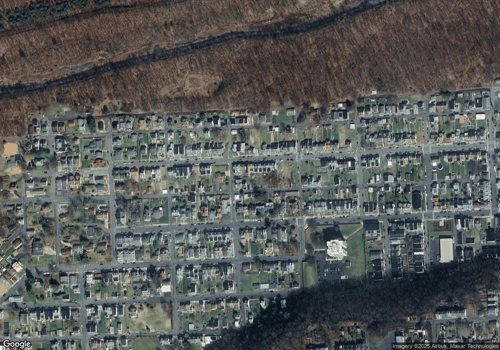 1444 W Walnut St, Coal Township, PA 17866 - photo 1