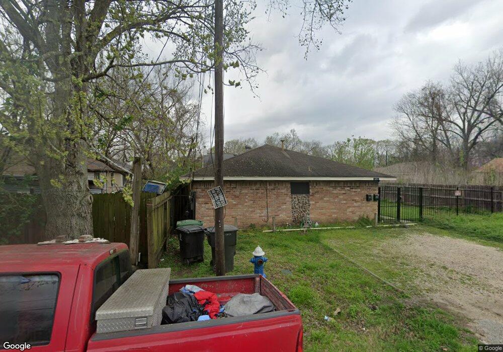 6711 Knox St, Houston, TX 77091 - photo 1