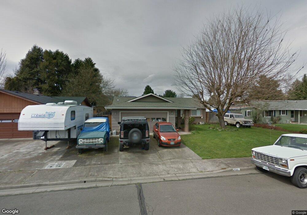 1040 Edwina Ave, Central Point, OR 97502 - photo 1