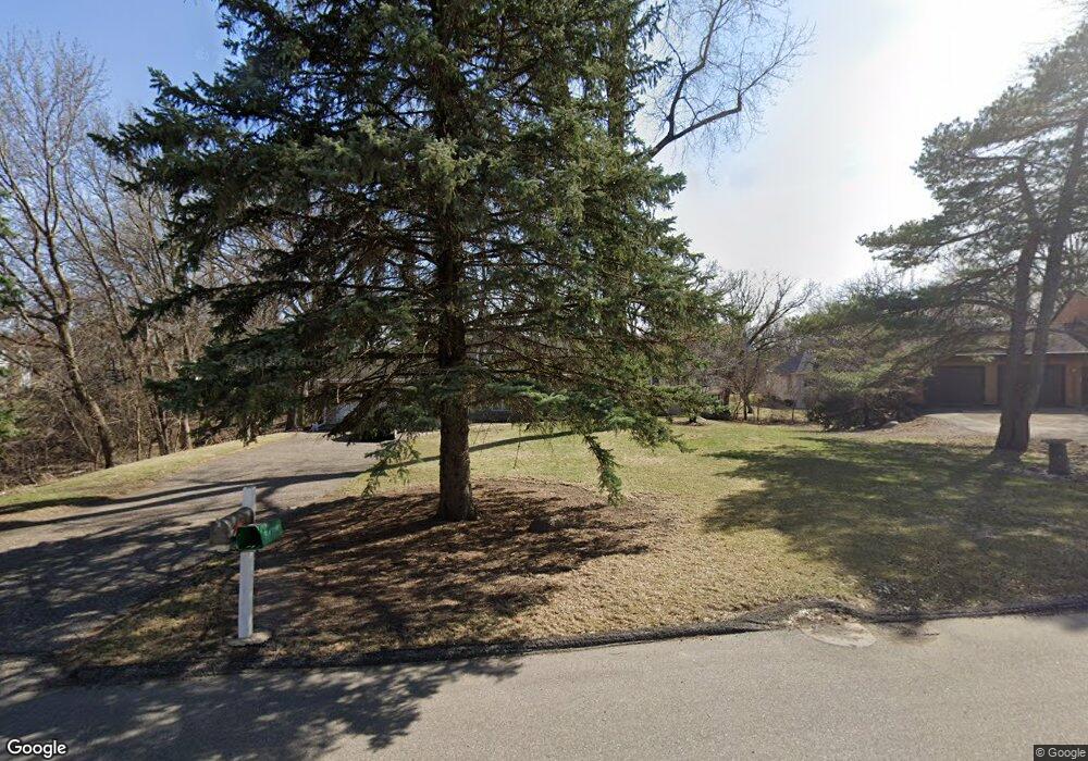 15150 Williston Ln, Minnetonka, MN 55345 - photo 1