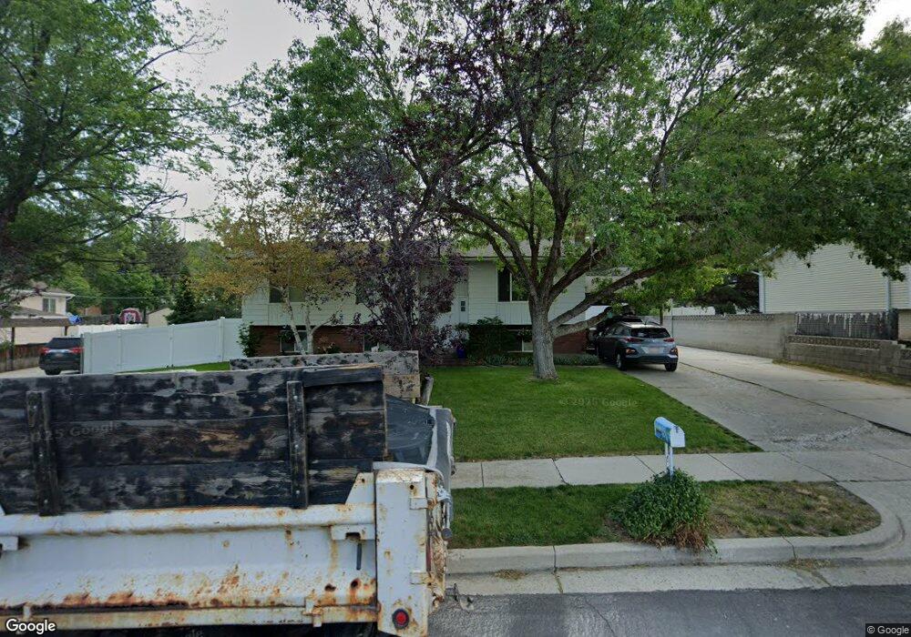 8565 Kelsch Dr, Sandy, UT 84093 - photo 1