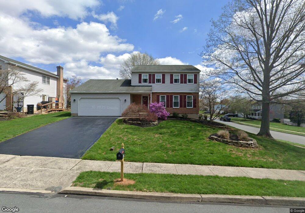 209 Lisa Ln, Reading, PA 19606 - photo 1