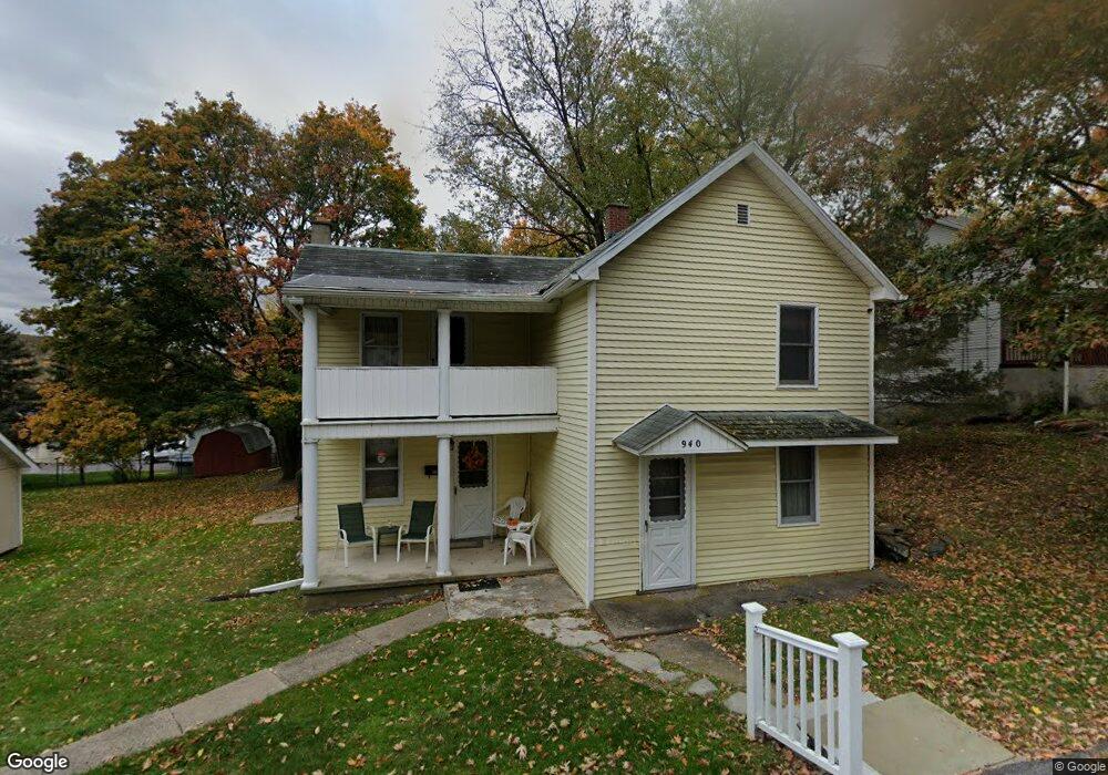 940 Winton St, Dunmore, PA 18512 - photo 1