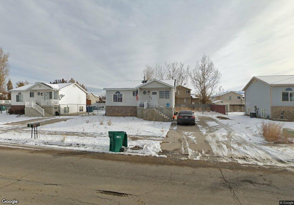 5452 S 4300 W, Hooper, UT 84315 - photo 1