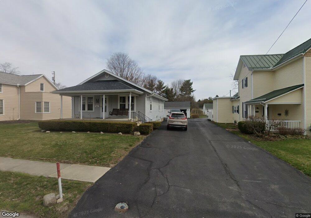 205 E Pendleton St, Columbus Grove, OH 45830 - photo 1