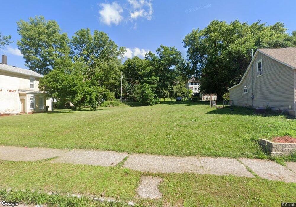 716 W 5th St, Davenport, IA 52802 - photo 1