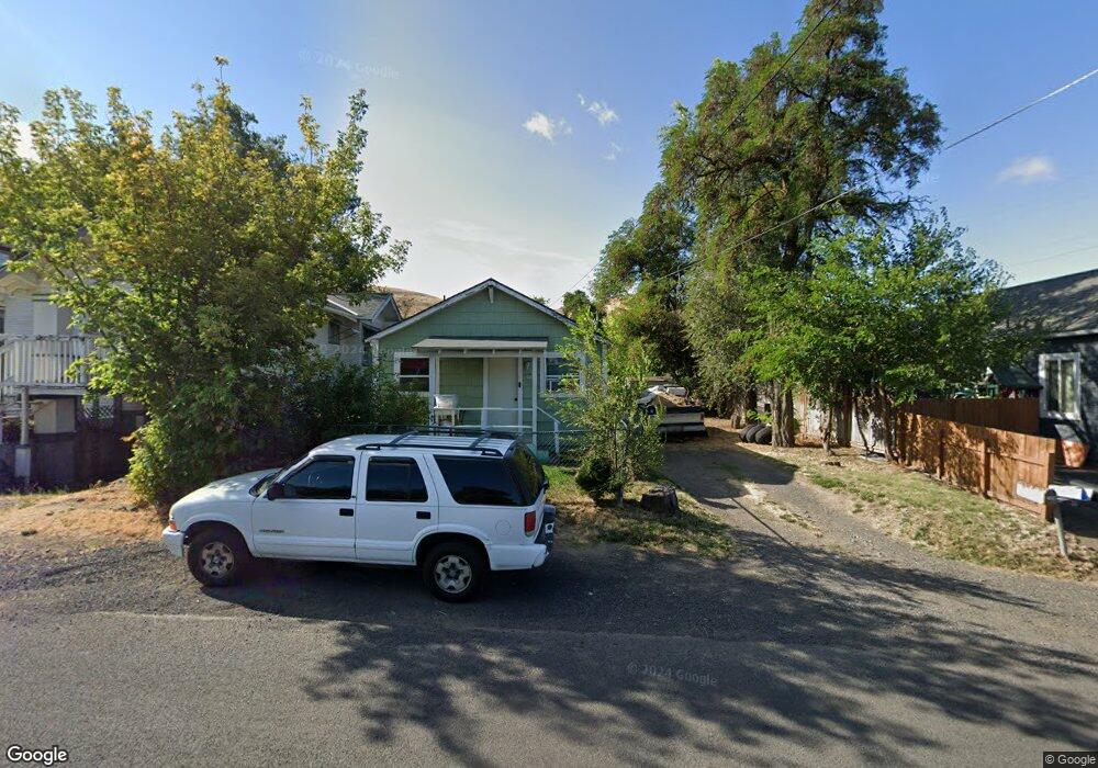 2406 E 10th St, the Dalles, OR 97058 - photo 1