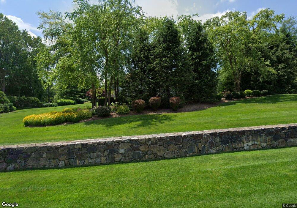 129 Skyview Ln, New Canaan, CT 06840 - photo 1