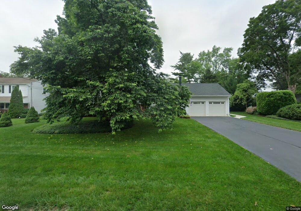 2 Pine Hill Rd, Cranbury, NJ 08512 - photo 1