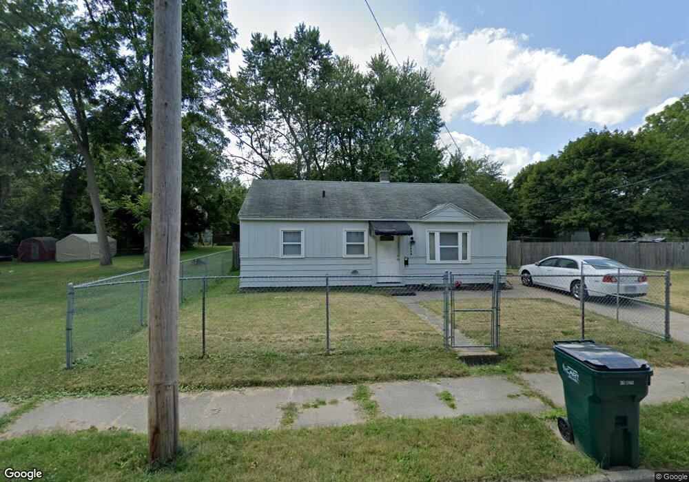 1335 Christopher St, Lansing, MI 48906 - photo 1