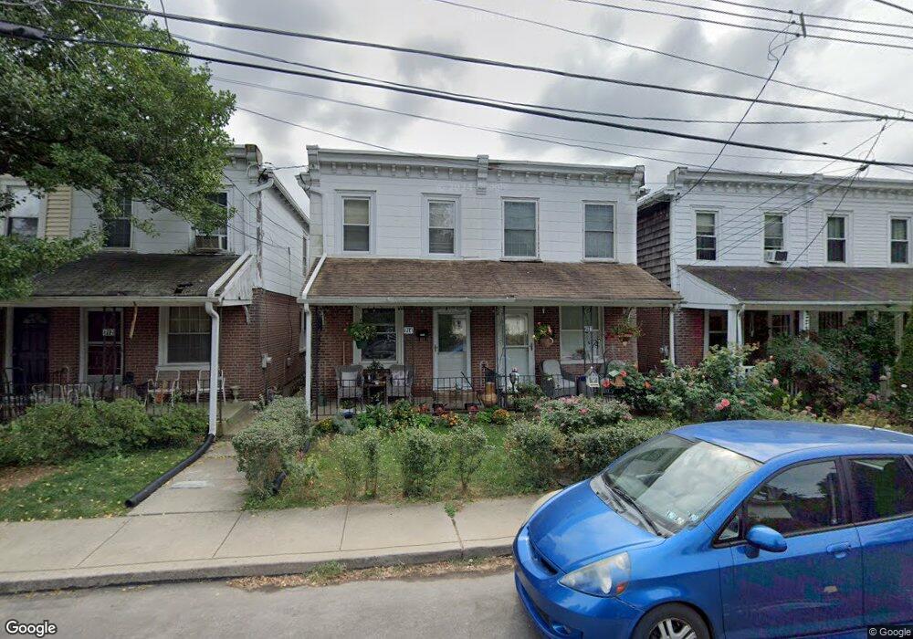 714 W Railroad Ave, Bryn Mawr, PA 19010 - photo 1