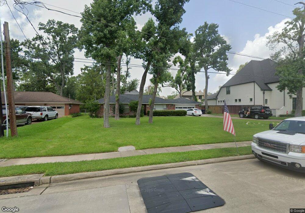 1409 Huge Oaks St, Houston, TX 77055 - photo 1