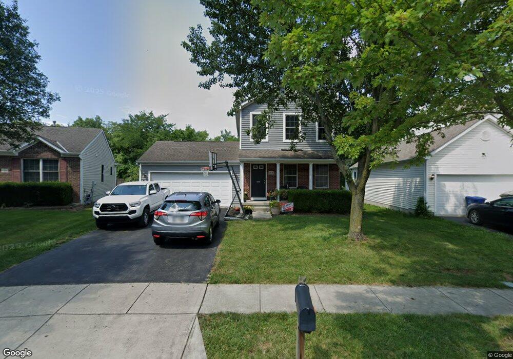 4578 Trickle Creek Ln, Columbus, OH 43228 - photo 1