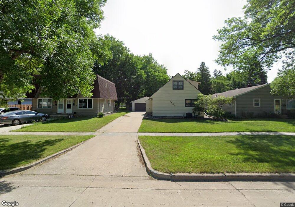 1616 15th Ave S, Fargo, ND 58103 - photo 1