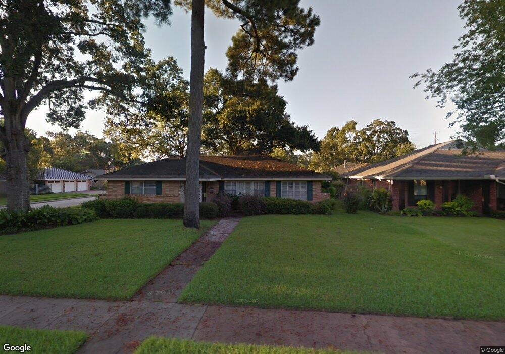 6303 Lindyann Ln, Houston, TX 77008 - photo 1