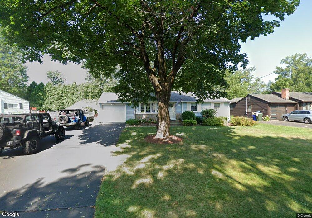 7 Belaire Cir, Windsor Locks, CT 06096 - photo 1