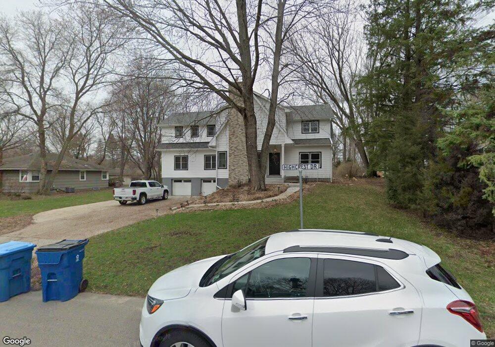 4960 4960 Highcrest Dr, Deephaven, MN 55331 - photo 1