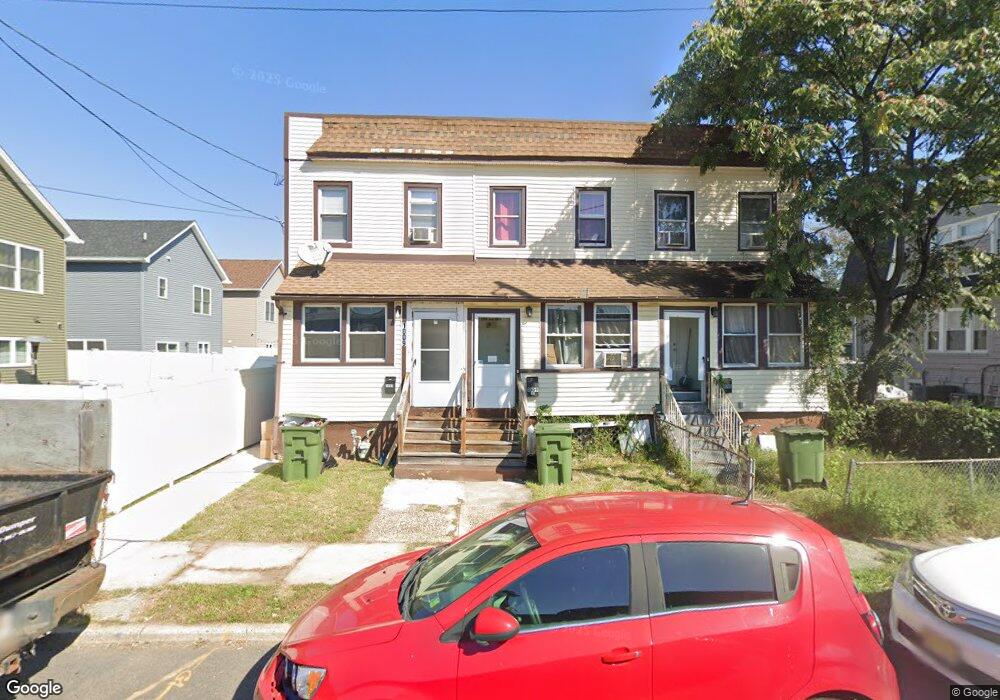 1009 1/2 Oak St, Roselle, NJ 07203 - photo 1