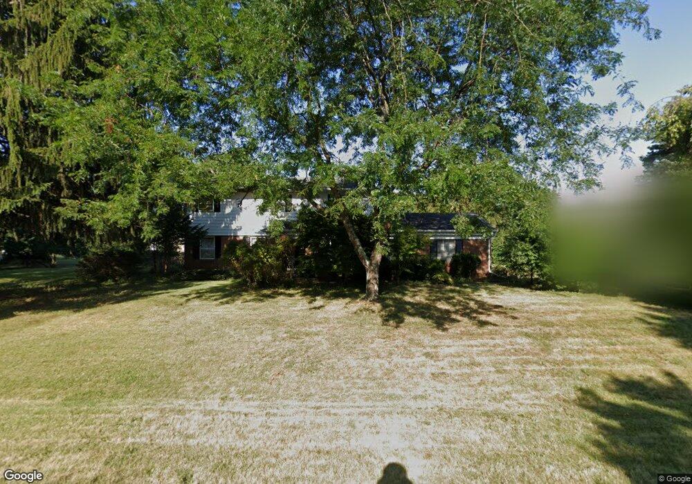 853 Critchfield Rd, Columbus, OH 43213 - photo 1