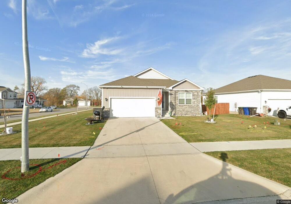 2704 E 50th St, Des Moines, IA 50317 - photo 1