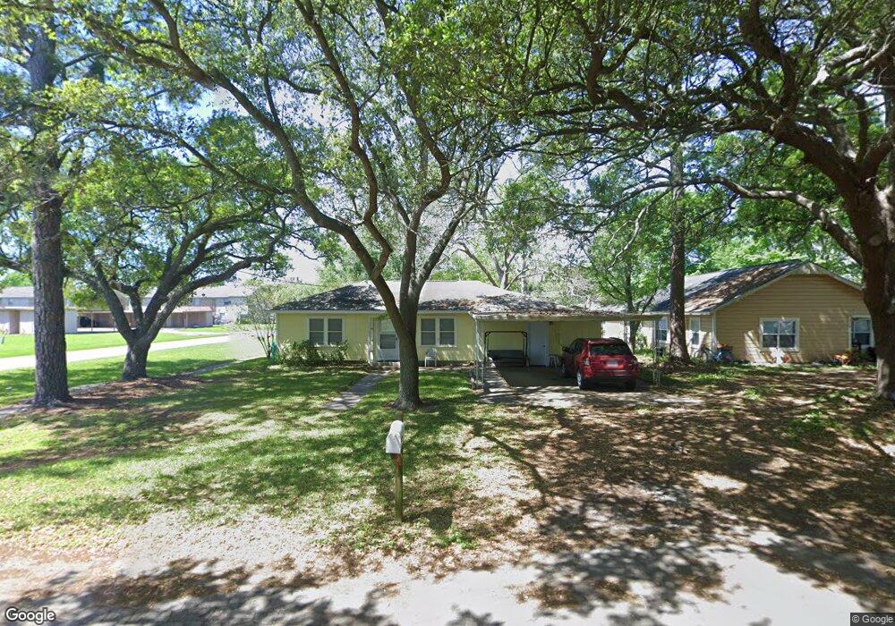 1420 Elm Ave, Bay City, TX 77414 - photo 1