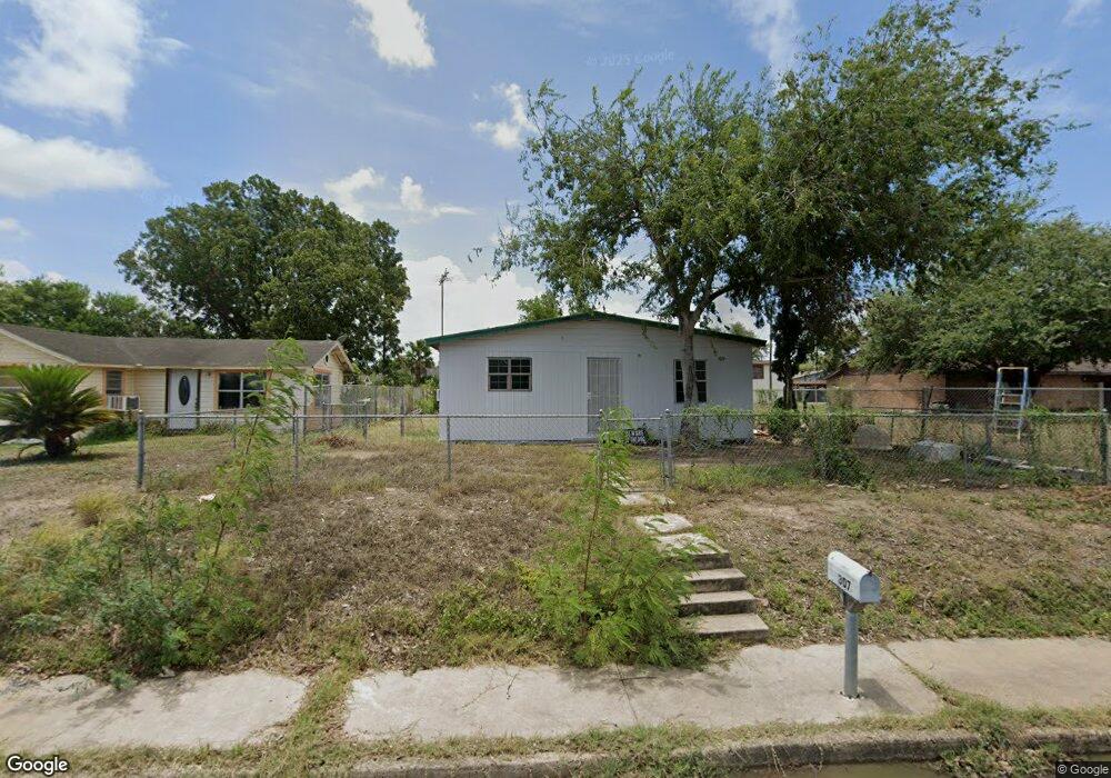 307 S 11th St, Donna, TX 78537 - photo 1