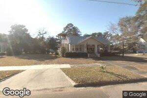 2933 Madison St, Marianna, FL 32446