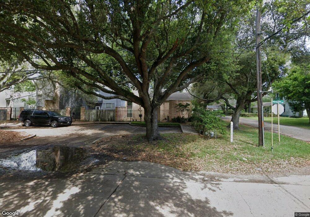 2021 Marguerite St, Bay City, TX 77414 - photo 1