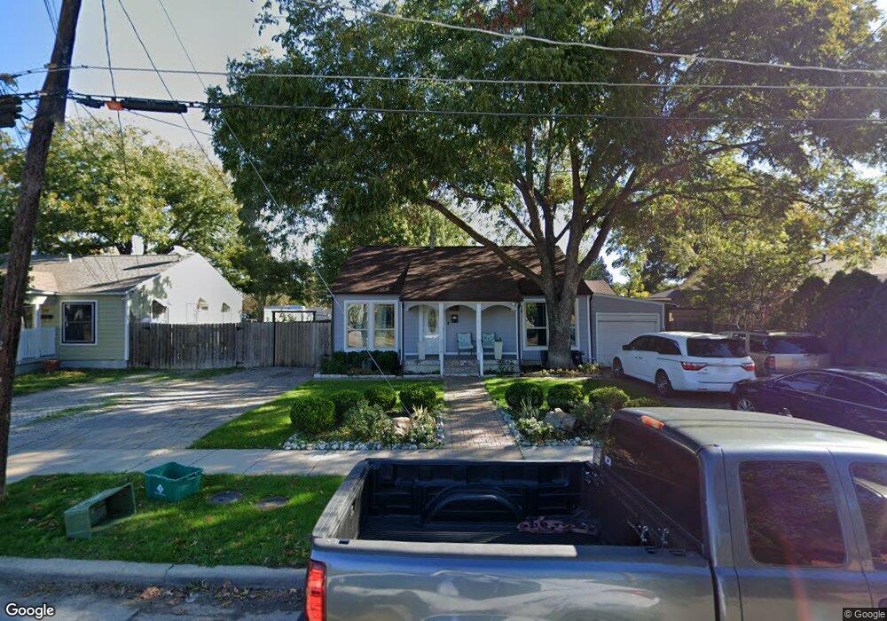 310 SW 4th St, Grand Prairie, TX 75051 - photo 1