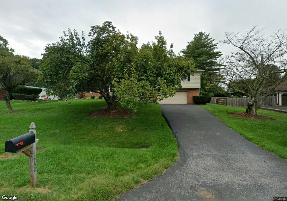 17532 Queen Elizabeth Dr, Olney, MD 20832 - photo 1