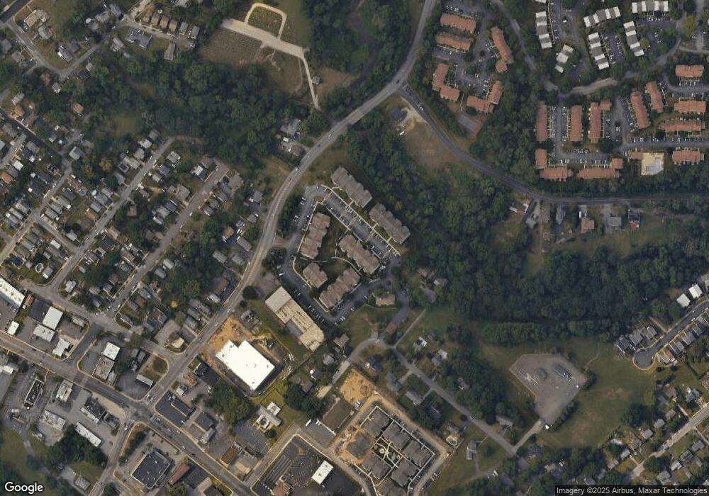 612 Creekside Dr, Brookhaven, PA 19015 - photo 1