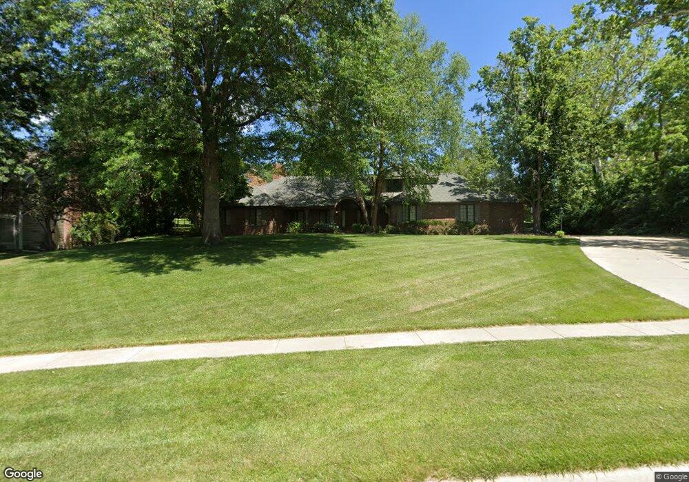 532 SW Whitehall Ln, Topeka, KS 66606 - photo 1