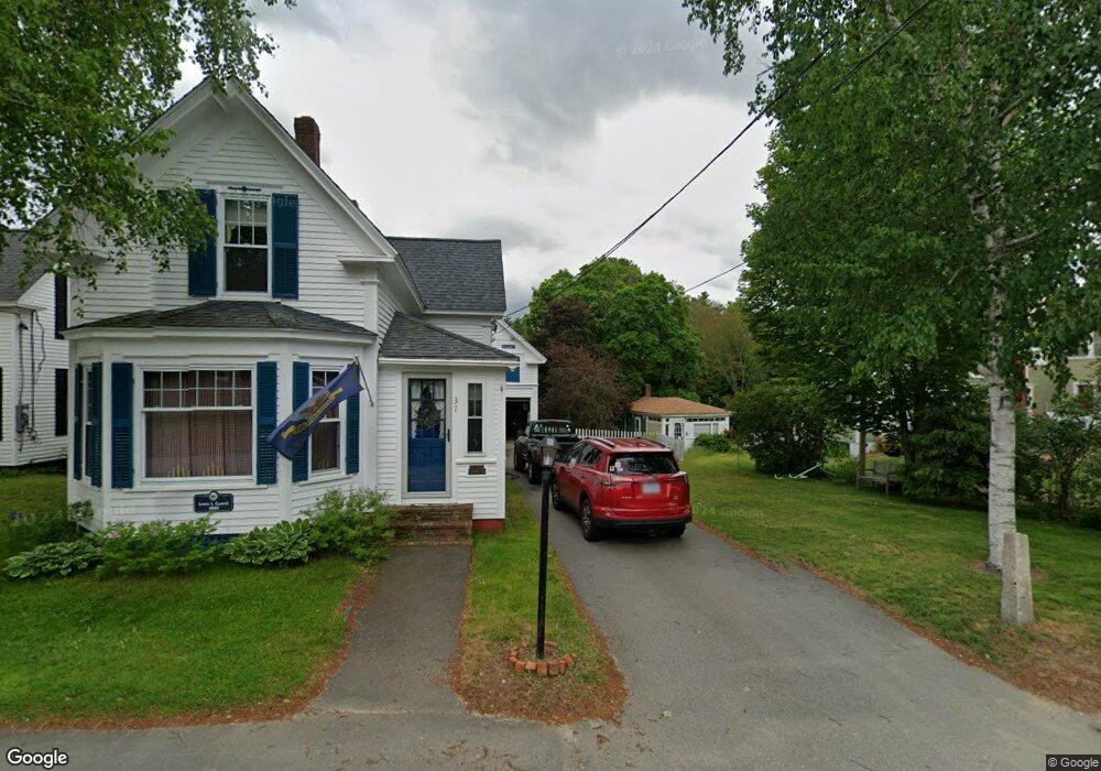 35 S Main St, Pittsfield, NH 03263 - photo 1