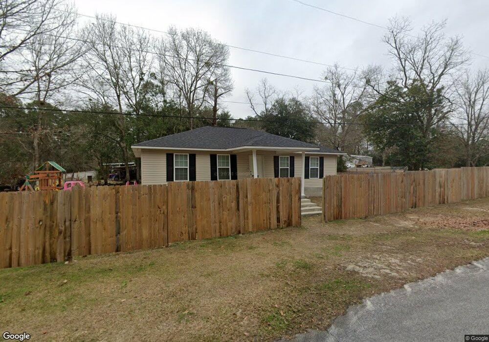 406 N Calhoun St, Mount Vernon, GA 30445 - photo 1