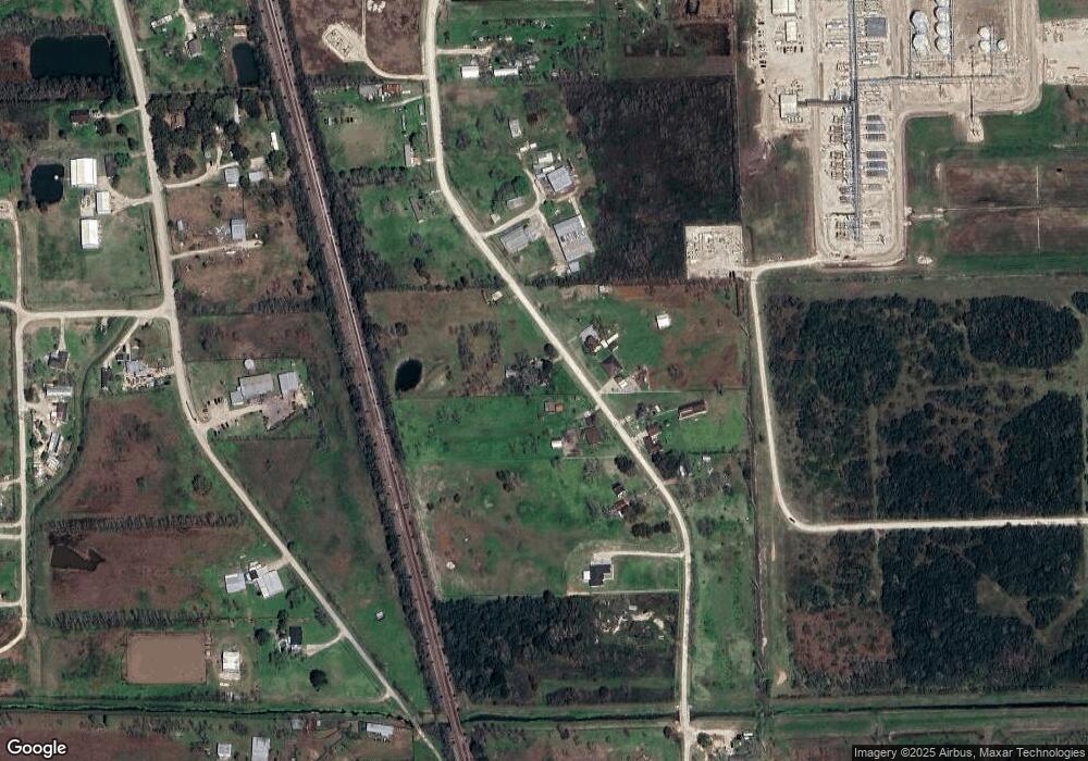 19112 Ramirez Rd, Alvin, TX 77511 - photo 1