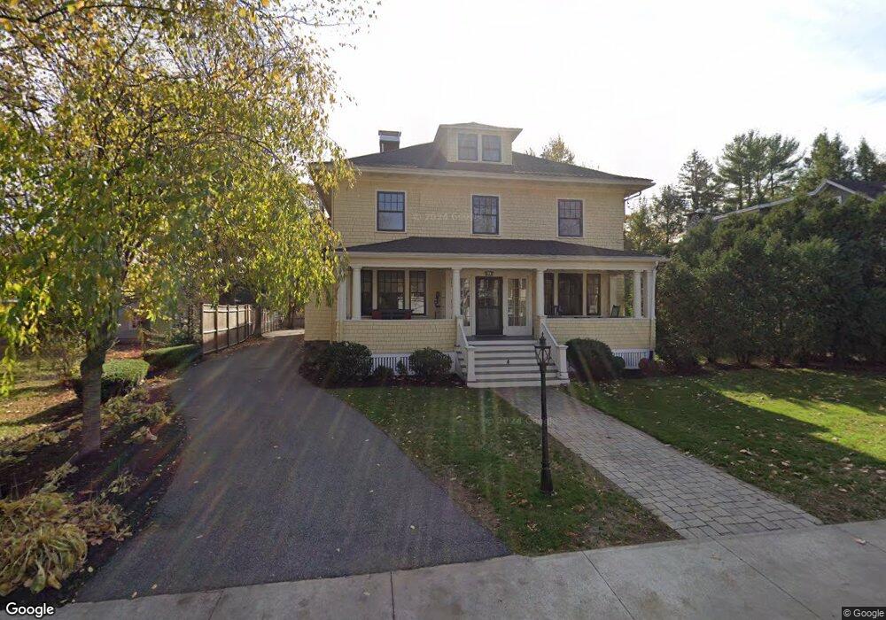 4 Lawrence St unit 4, Winchester, MA 01890 - photo 1