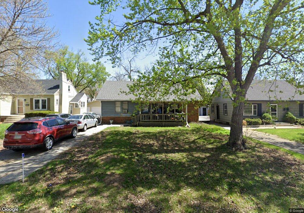 2425 44th St, Des Moines, IA 50310 - photo 1